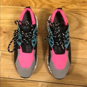 Steve Madden Sneakers